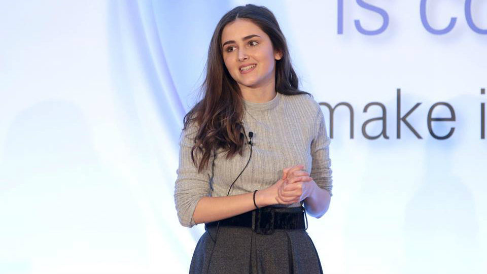  Μαρία Κοκάλα | Ομιλία της 17χρονης μαθήτριας “Επιχειρηματία” & προβολή VIDEO με την Ελένη Γλύκατζη-Αρβελέρ