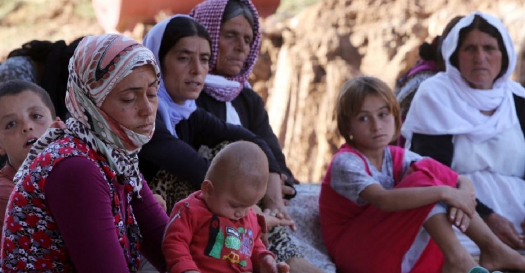  Μαρτυρίες Γεζίντι από το προσφυγικό καμπ των Σερρών: Τζιχαντιστές πουλούσαν κορίτσια για 50 ευρώ στο Ιράκ