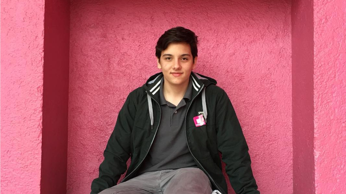  #Story2tell | #EVA | Julián Ríos Cantú | Σουτιέν ανίχνευσης καρκίνου του μαστού από 18χρονο μαθητή (vid)