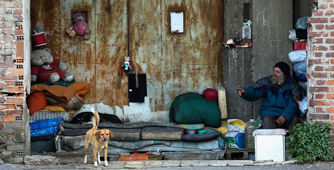  #portesanoixtesgr | Καταγγελία της ΑΡΣΙΣ για πρόστιμα σε άστεγους