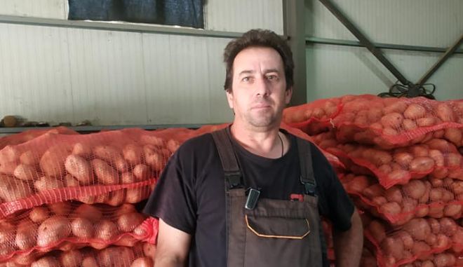  #Story2Tell | Ο αγρότης από την Καστοριά που χάρισε 25 τόνους πατάτας σε άπορους!