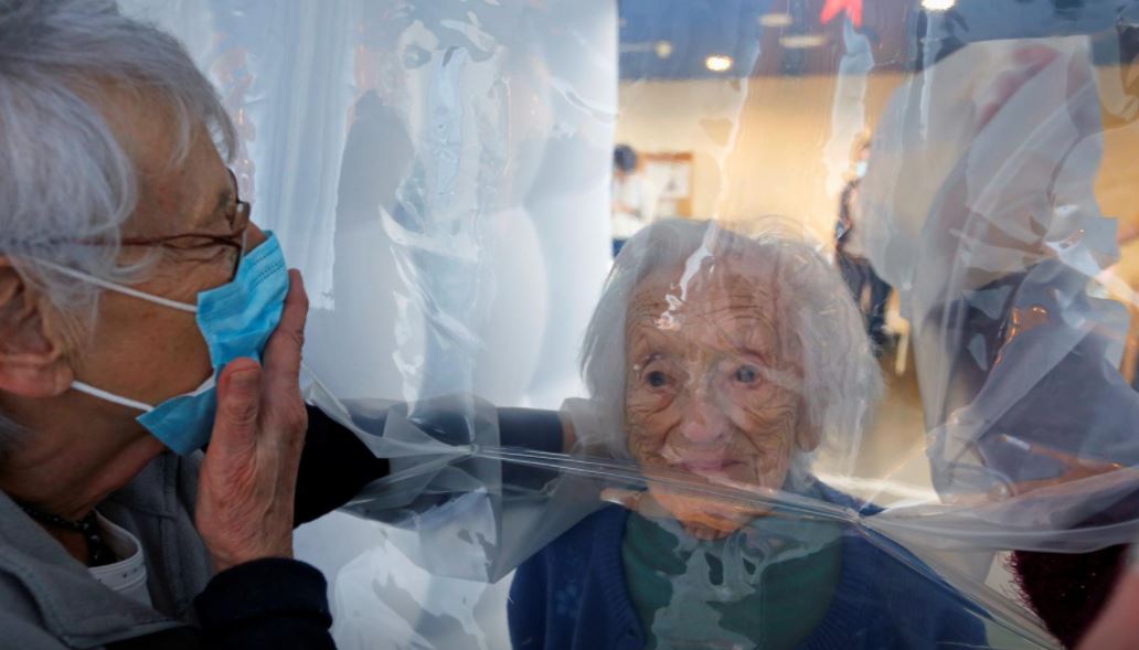  #OUTLANDERS | Cuddling in COVID via a Hug bubble for seniors to feel like home…