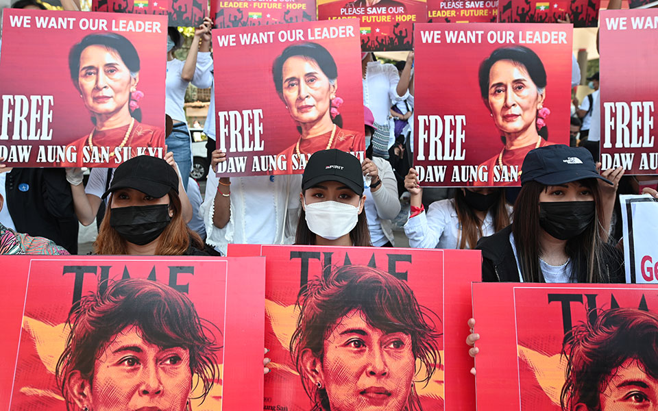  #Μιανμάρ | Λαϊκή ανυπακοή, η στρατιωτική χούντα και… κρύσταλ μεθαμφεταμίνη!