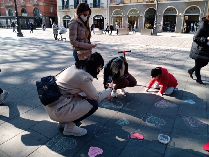  #PIXUR | Αβελίνο: εκατό καρδιές για την εκστρατεία #υγείαόχιόπλα