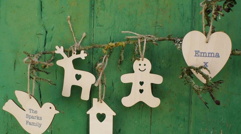 original_personalised-birch-wood-christmas-decoration